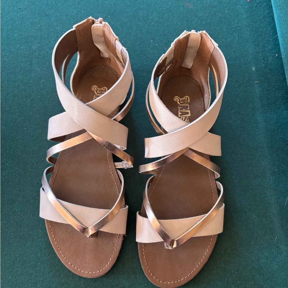 Stylish Tan and gold Women's Sandals